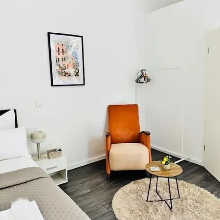 Private 5 Min Bis Zur Innenstadt Apartment Dusseldorf